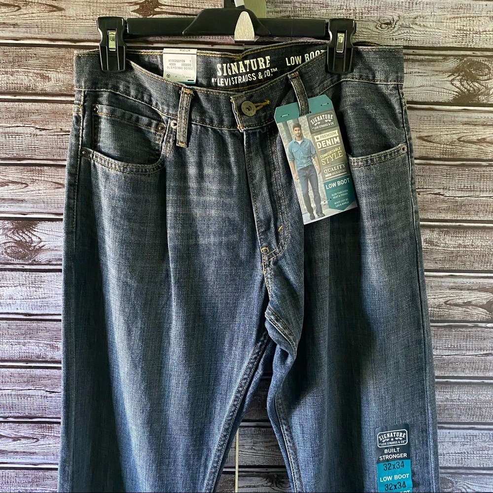NWT Signature by Levi Strauss & Co Low Boot Jeans Size 32‎ x 34